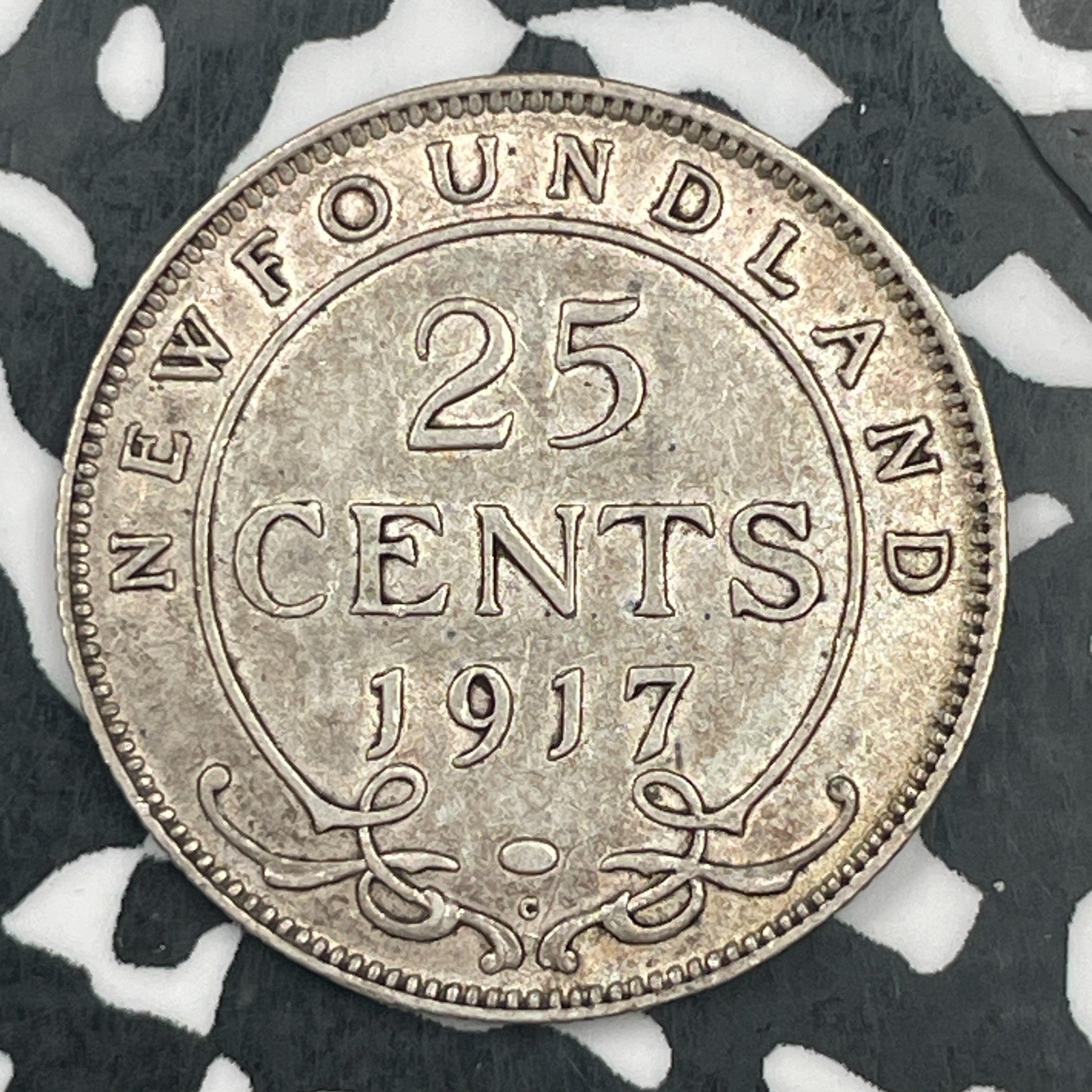1917-C Newfoundland 25 Cents Lot#F8694 Silver! Nice!
