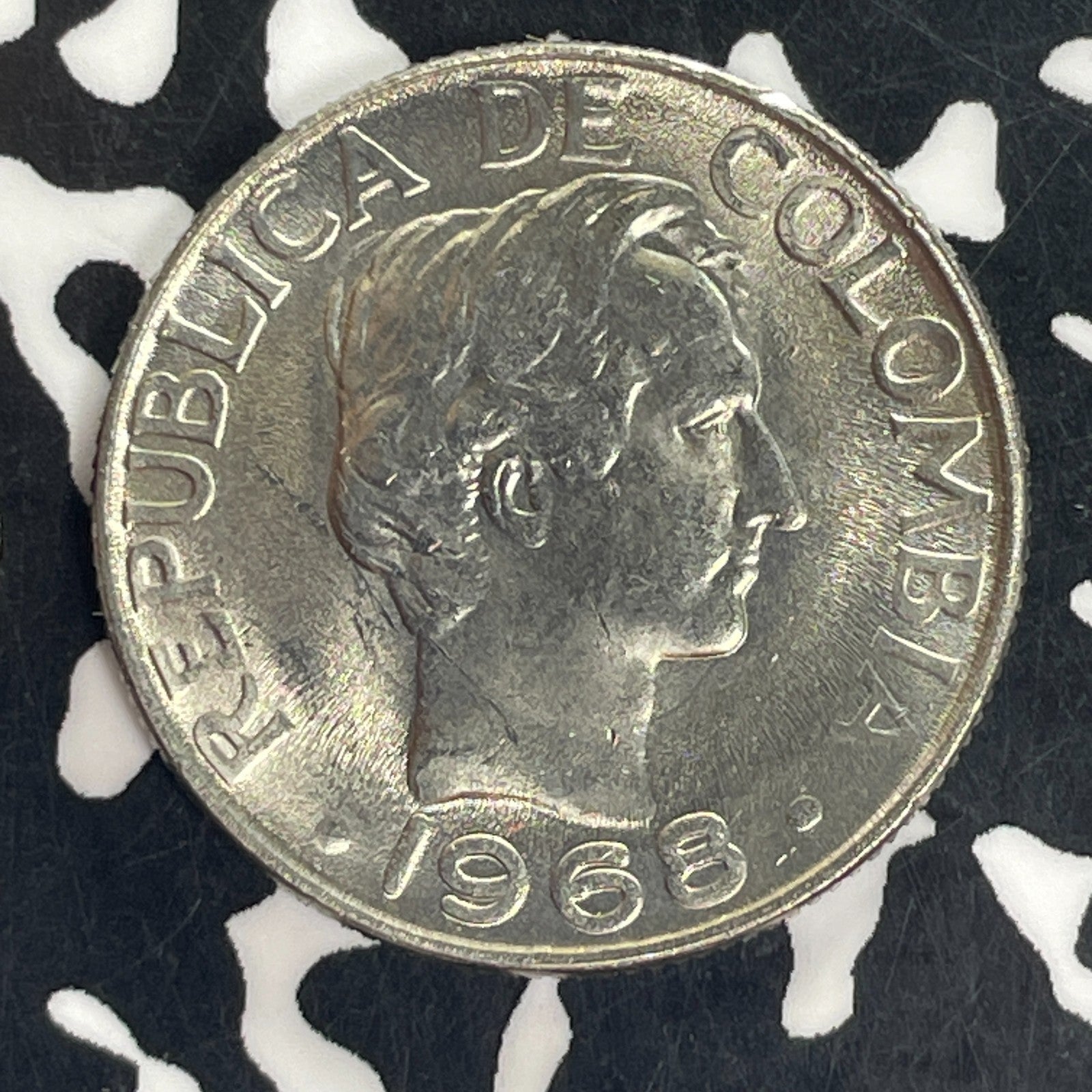 1968 Colombia 20 Centavos Lot#C4973 High Grade! Beautiful!