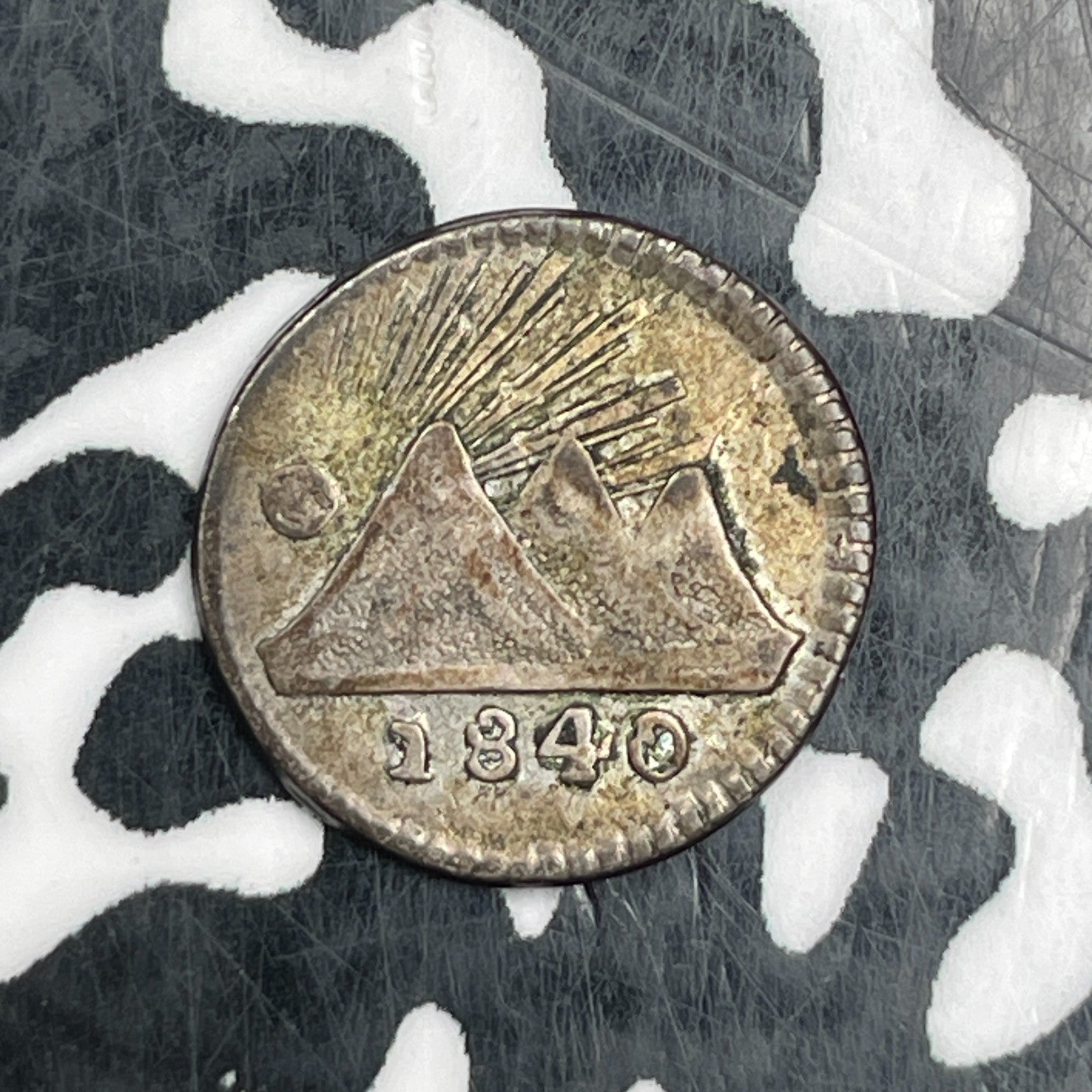 1840-G Central American Republic 1/4 Real Lot#JM1689 Silver! Nice!