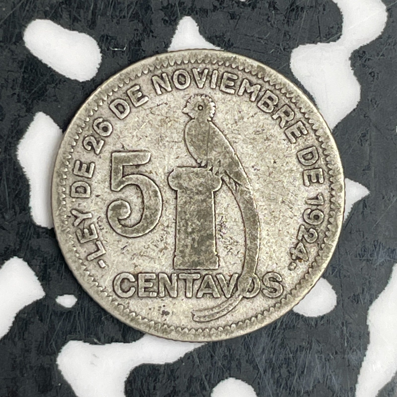 1932 Guatemala 5 Centavos Lot#N0564 Silver!