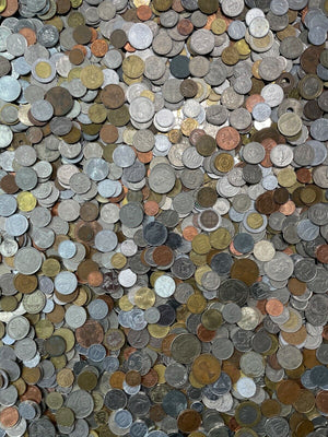 Large Mixed Bulk Lot of 100 Assorted Worldwide Coins! Excellent Assortment!