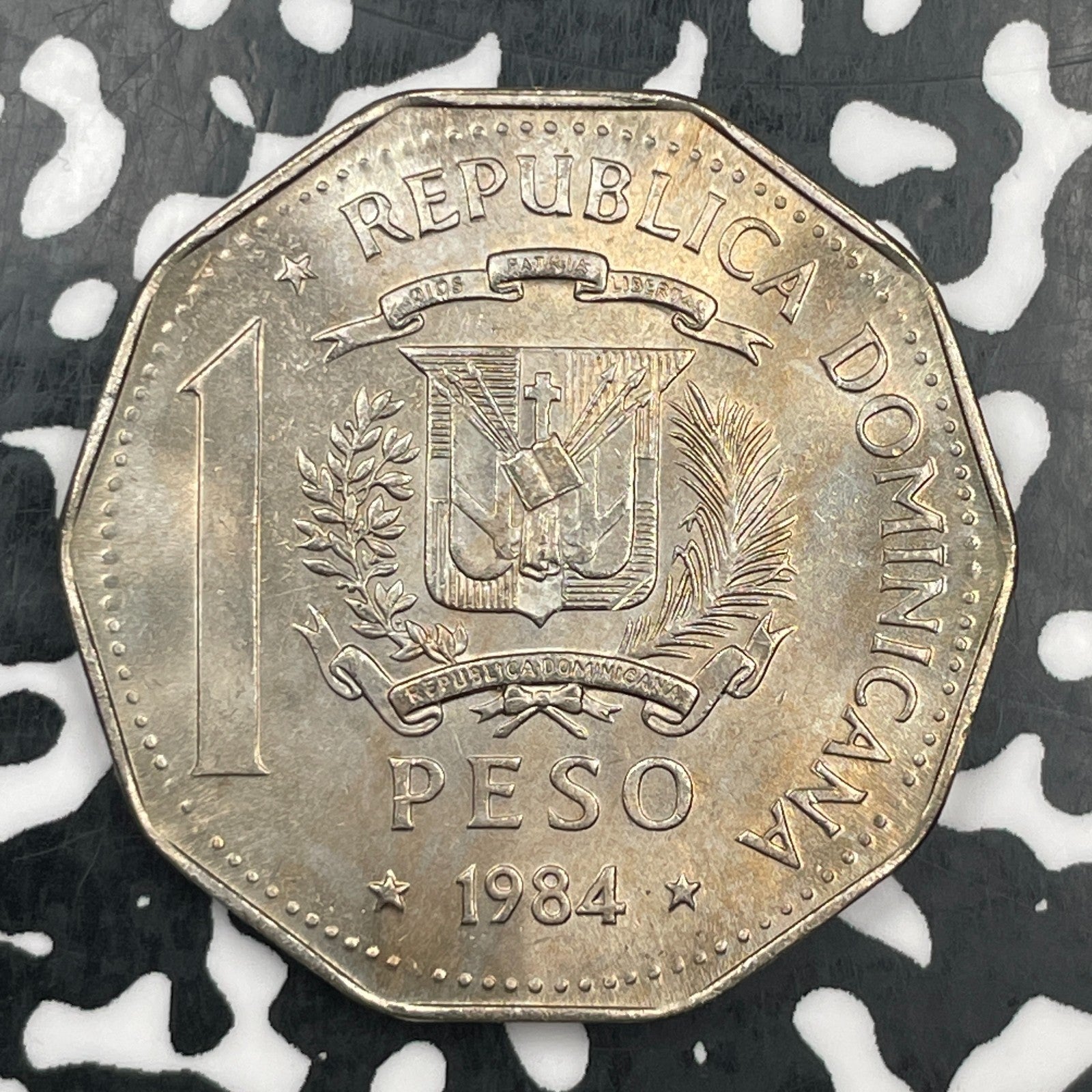 1984 Dominican Republic 1 Peso Lot#F9416 High Grade! Beautiful!