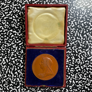 1897 G.B. Queen Victoria Diamond Jubilee Medal Lot#B2506 With Original Case