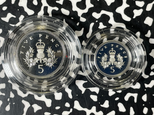 1990 Great Britain 2x 5 Pence Proof Set Lot#B2513 Silver! With Box & C.O.A.