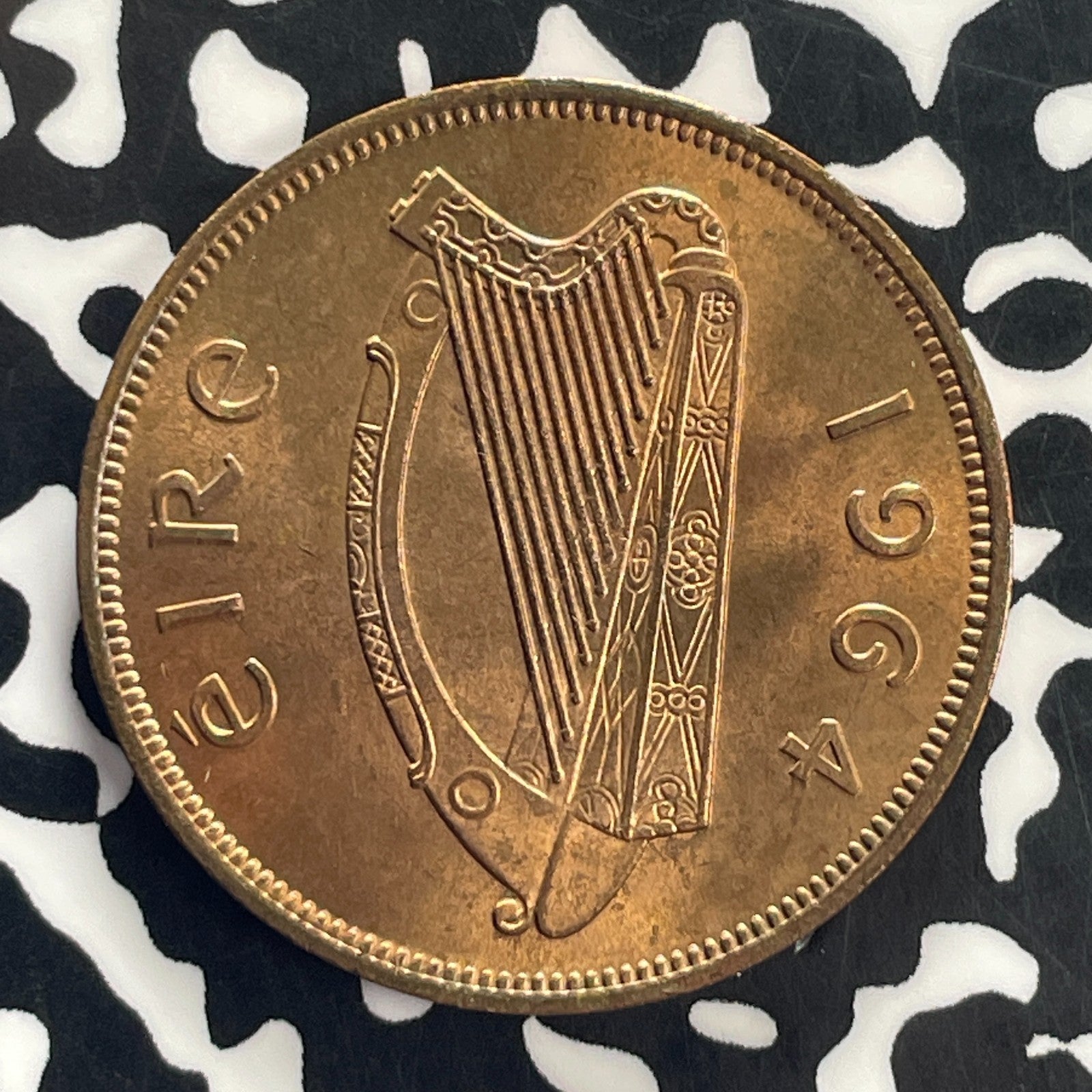1964 Ireland 1 Penny Lot#C4633 High Grade! Beautiful!
