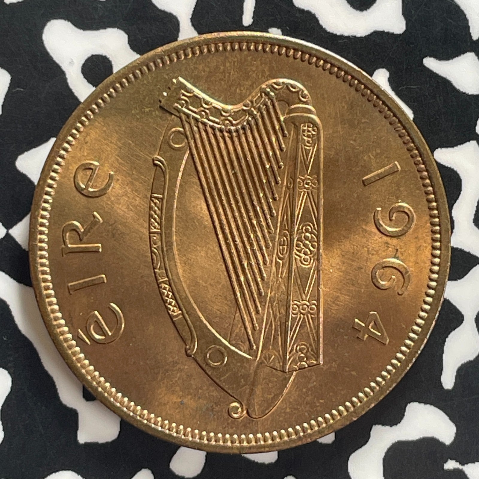 1964 Ireland 1 Penny Lot#C4618 High Grade! Beautiful!