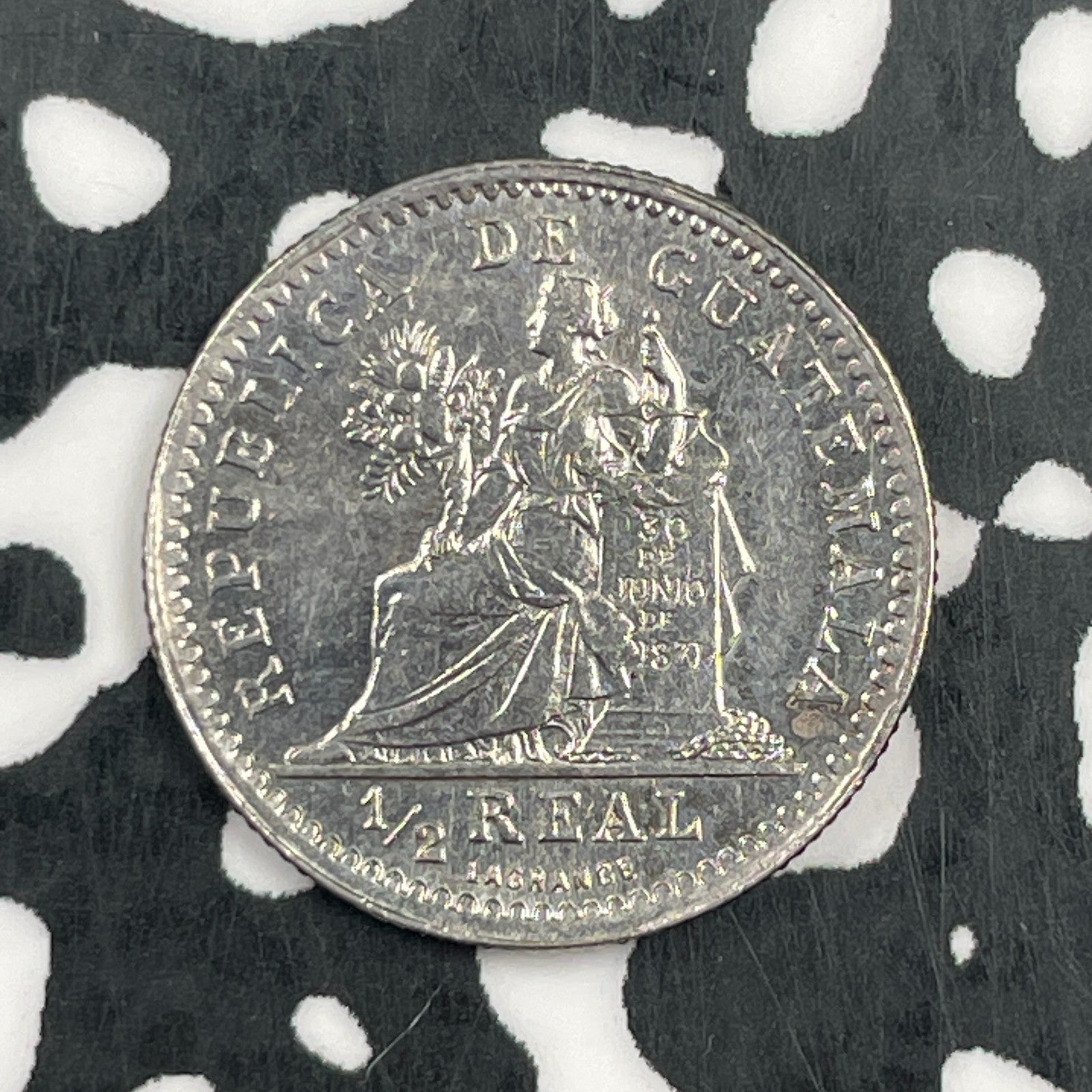 1897 Guatemala 1/2 Real Half Real Lot#F6903 Silver! High Grade! Beautiful!
