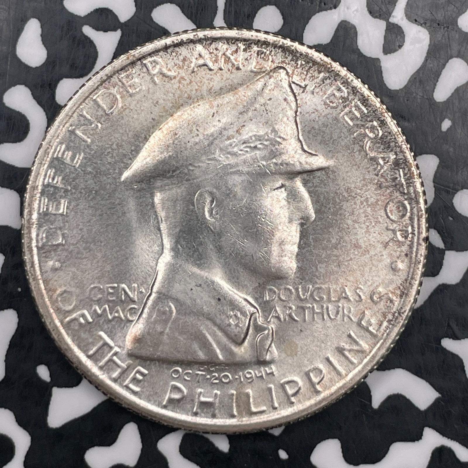 1947-S Philippines MacArthur 1 Peso Lot#JM1810 Silver! High Grade! Beautiful!
