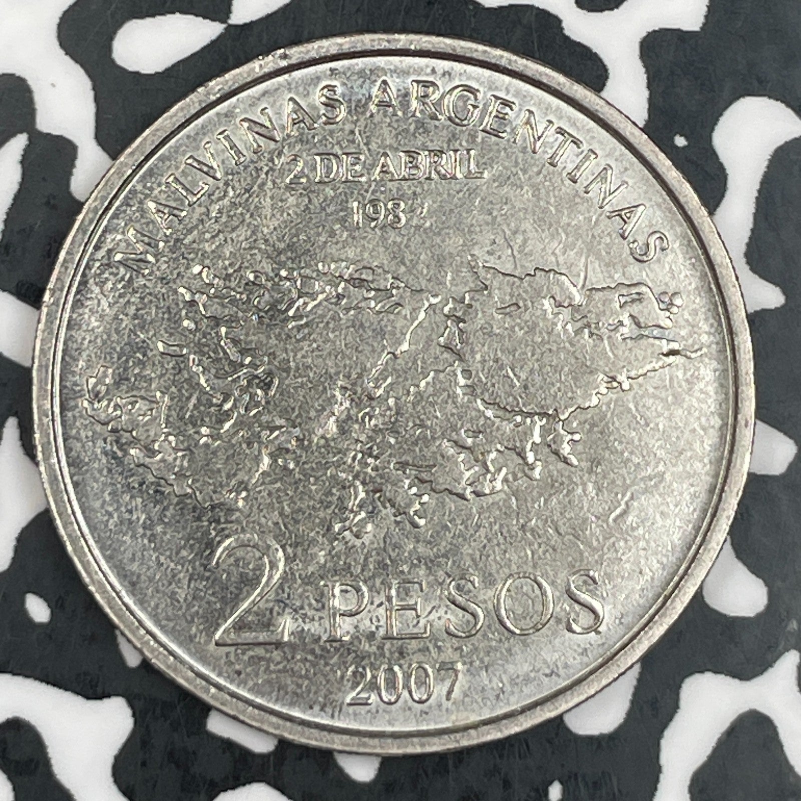 2007 Argentina 2 Pesos Lot#F7711 High Grade! Beautiful!