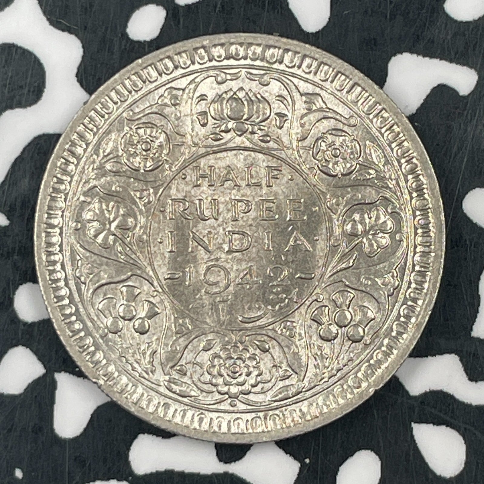1942 India 1/2 Rupee Half Rupee Lot#F5569 Silver! High Grade! Beautiful!