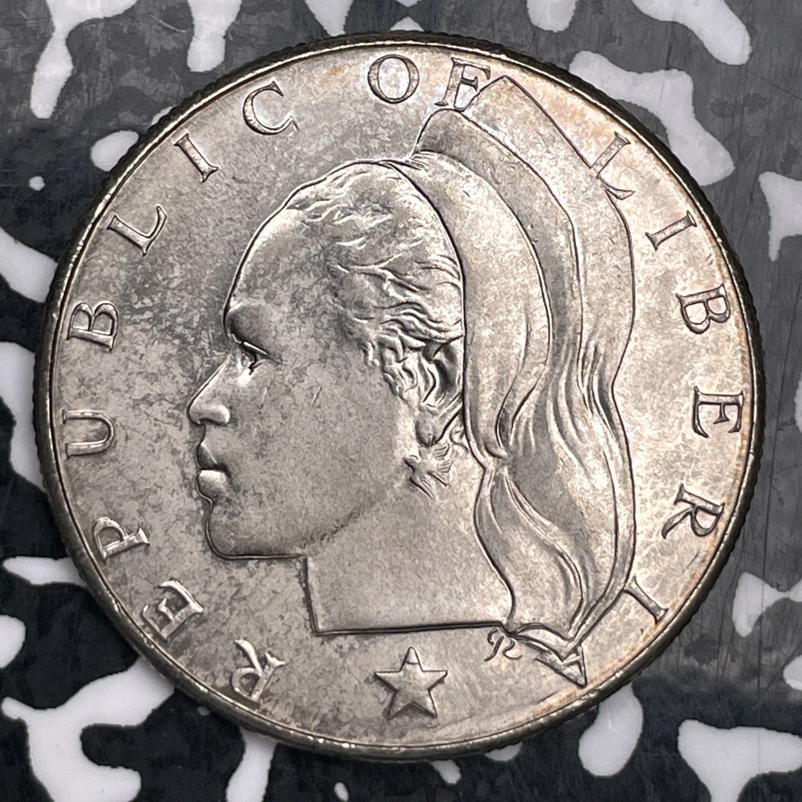1968 Liberia $1 Dollar Lot#F6625 High Grade! Beautiful!