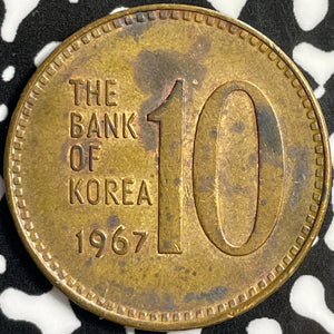 1967 South Korea 10 Won Lot#D1900 Nice!